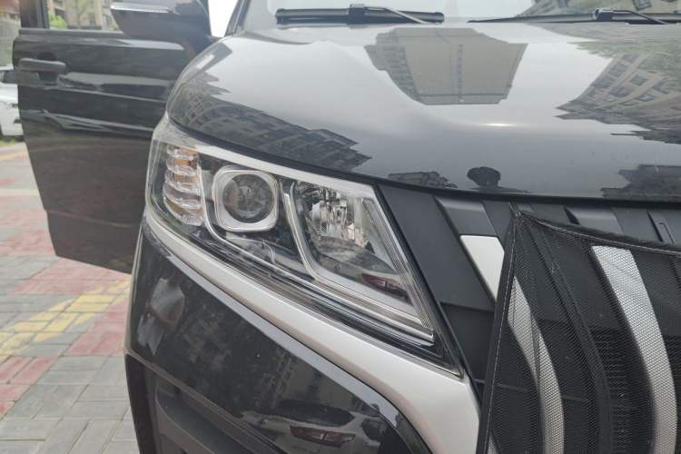 Used BAW Ruisheng Ace M7 2025 1.6L Manual Standard Wheelbase Luxury Version 7 Seats Right Front Headlight