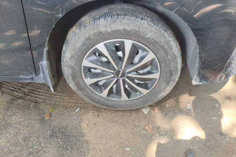 Used BAW Ruisheng Ace M7 2025 1.6L Manual Long Wheelbase Comfort Version 6/7 Seats Right Front Wheel Hub