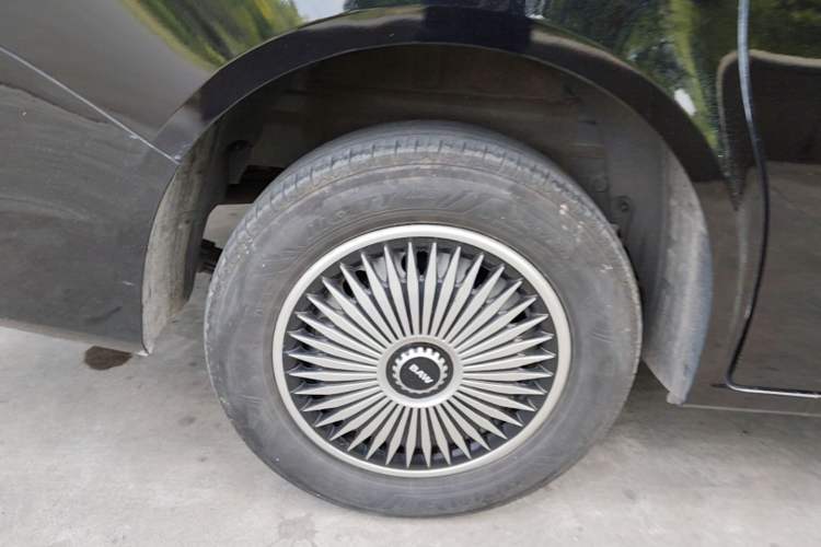 Used BAW Ruisheng Ace M7 2025 1.6L Manual Standard Wheelbase Comfort Version 5 Seats Right Rear Wheel Hub