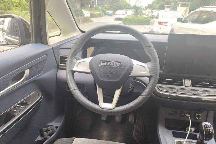 Used BAW Ruisheng Ace M7 2025 1.6L Manual Standard Wheelbase Luxury Version 7 Seats Steering Wheel