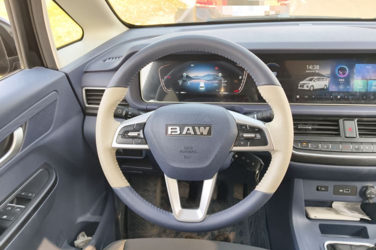Used BAW Ruisheng Ace M7 2025 2.0L Manual Long Wheelbase Comfort Version 6/7 Seats Steering Wheel
