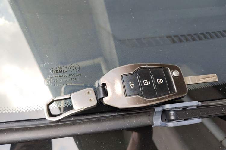 Used BAW Ruisheng Ace M7 2025 1.6L Manual Standard Wheelbase Comfort Version 5 Seats Vehicle Key