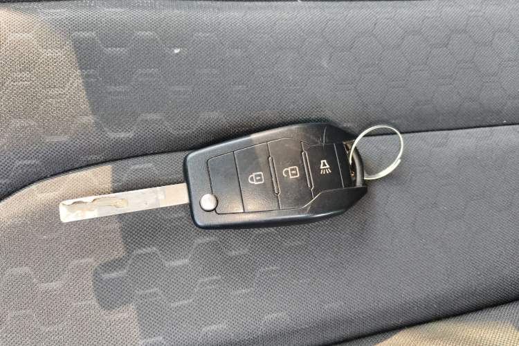 Used BAW Ruisheng Ace M7 2025 2.0L Manual Long Wheelbase Comfort Version 6/7 Seats Vehicle Key