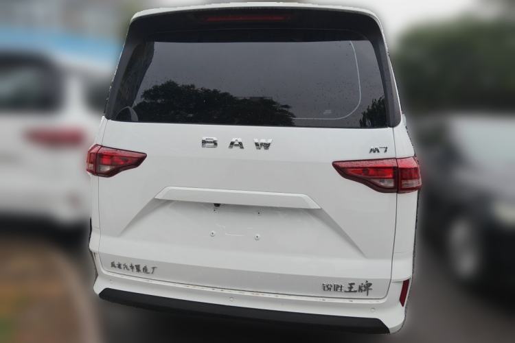 Used BAW Ruisheng Ace M7 2025 2.0L Manual Long Wheelbase Luxury Version 9 Seats Rear