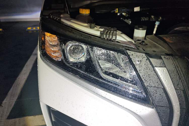 Used BAW Ruisheng Ace M7 2025 1.6L Manual Long Wheelbase Comfort Version 5 Seats Right Front Headlight