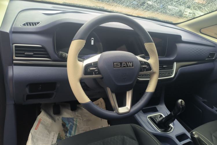 Used BAW Ruisheng Ace M7 2025 1.6L Manual Long Wheelbase Comfort Version 6/7 Seats Steering Wheel
