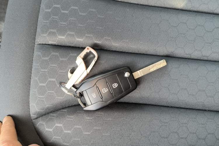 Used BAW Ruisheng Ace M7 2025 1.6L Manual Standard Wheelbase Comfort Version 5 Seats Vehicle Key