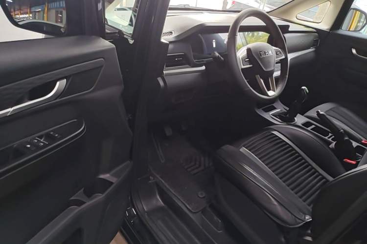 Used BAW Ruisheng Ace M7 2026 Model 1.6L Manual Standard Wheelbase Comfort 5-seater Driver Seat