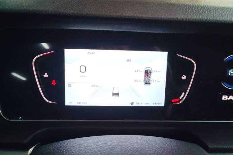 Used BAW Ruisheng Ace M7 2026 Model 1.6L Manual Standard Wheelbase Comfort 5-seater Instrument Cluster