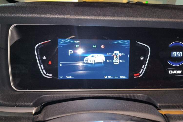 Used BAW Ruisheng Ace M7 2026 Model 2.0L Automatic Long-Wheelbase Luxury Version—9 Seats Instrument Cluster