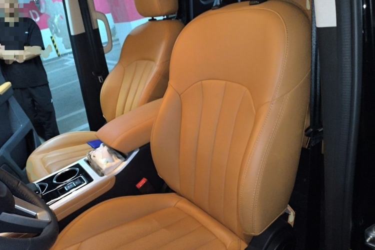 Used BAW Ruisheng Ace M7 2026 Model 2.0L Automatic Long-Wheelbase Luxury Version—9 Seats Left Front Seat
