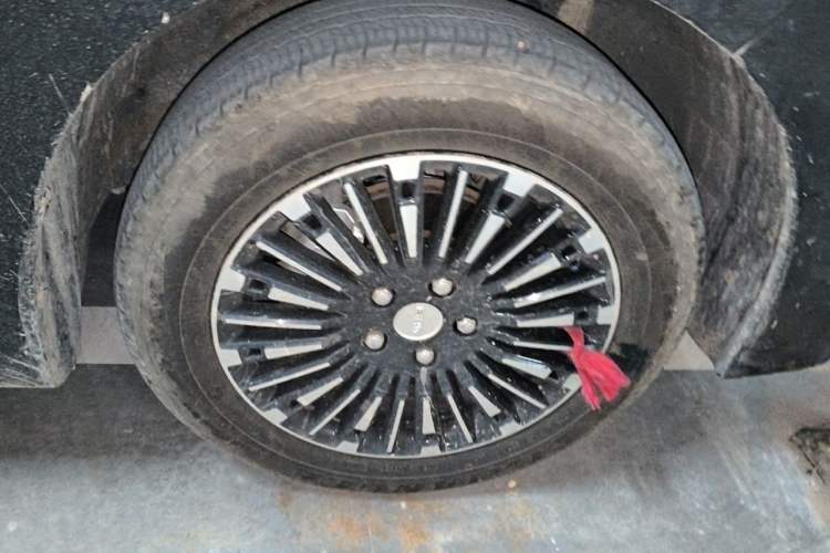 Used BAW Ruisheng Ace M7 2026 Model 2.0L Automatic Long-Wheelbase Luxury Version—9 Seats Right Front Wheel Hub