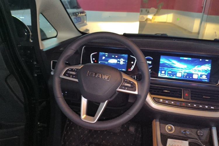 Used BAW Ruisheng Ace M7 2026 Model 2.0L Automatic Long-Wheelbase Luxury Version—9 Seats Steering Wheel