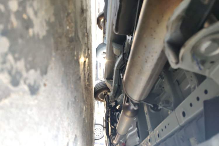 Used BAW Ruisheng Ace M7 2026 Model 2.0L Automatic Long-Wheelbase Mid-Range Commercial—9 Seats Chassis Rear Right