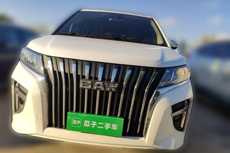 Used BAW Ruisheng Ace M7 2026 Model 2.0L Automatic Long-Wheelbase Mid-Range Commercial—9 Seats Front