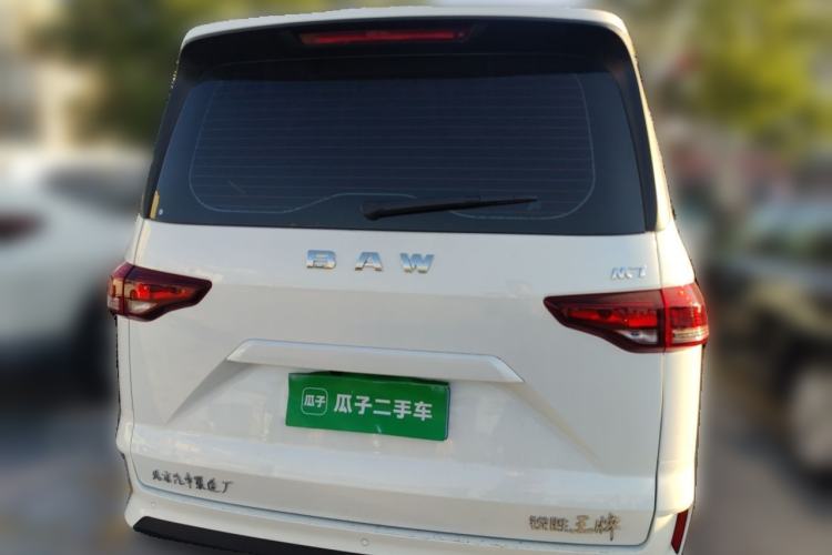 Used BAW Ruisheng Ace M7 2026 Model 2.0L Automatic Long-Wheelbase Mid-Range Commercial—9 Seats Rear
