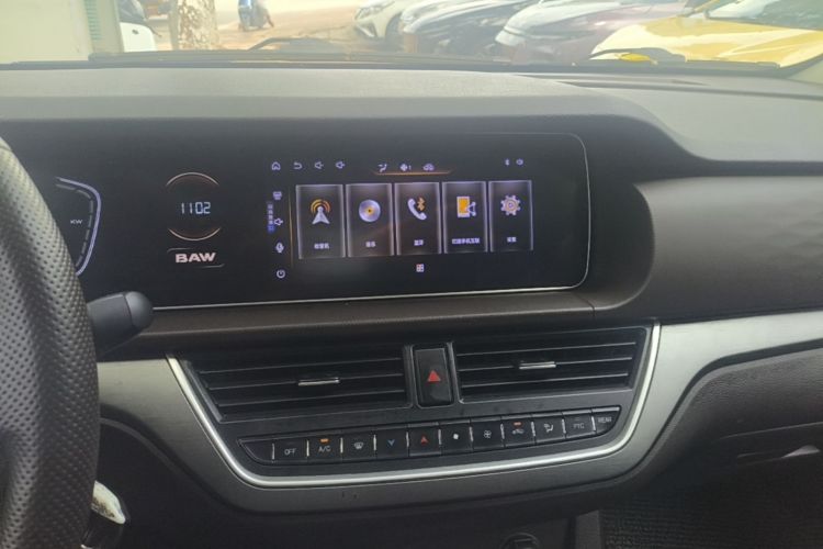 Used BAW Ruisheng Ace M7 New Energy 2023 Long Wheelbase · Enjoyment Edition Guoxuan 7-seater 65kWh Audio And AC Panel