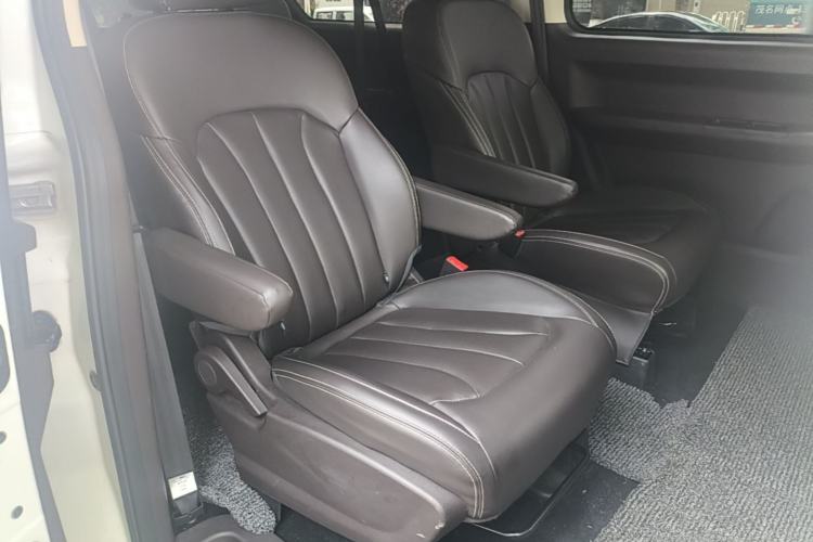 Used BAW Ruisheng Ace M7 New Energy 2023 Long Wheelbase · Enjoyment Edition Guoxuan 7-seater 65kWh Left Rear Seat