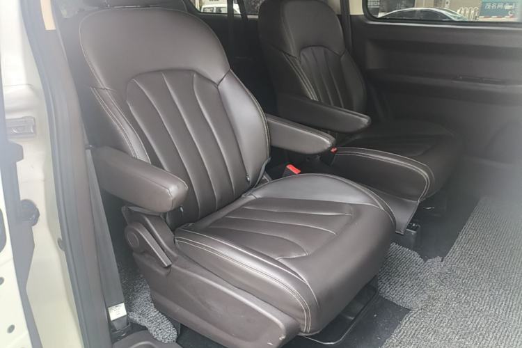 Used BAW Ruisheng Ace M7 New Energy 2023 Long Wheelbase · Enjoyment Edition Guoxuan 7-seater 65kWh Left Rear Seat