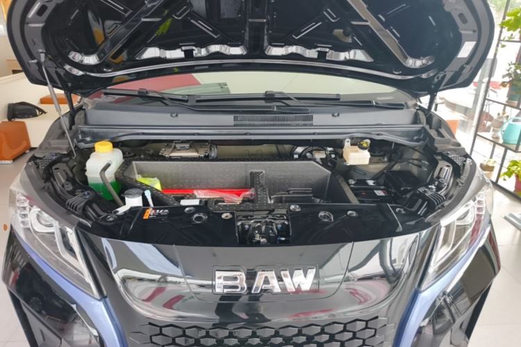 Used BAW Ruisheng Ace M7 New Energy 2025 365KM Entrepreneur Edition 7-seater Engine Bay