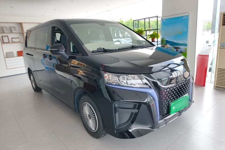 Used BAW Ruisheng Ace M7 New Energy 2025 365KM Entrepreneur Edition 7-seater Front Right 45 Deg