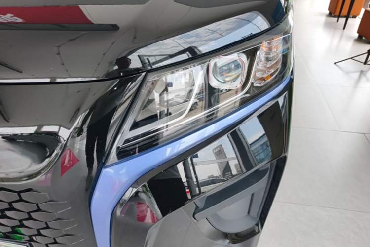 Used BAW Ruisheng Ace M7 New Energy 2025 365KM Entrepreneur Edition 7-seater Left Front Headlight