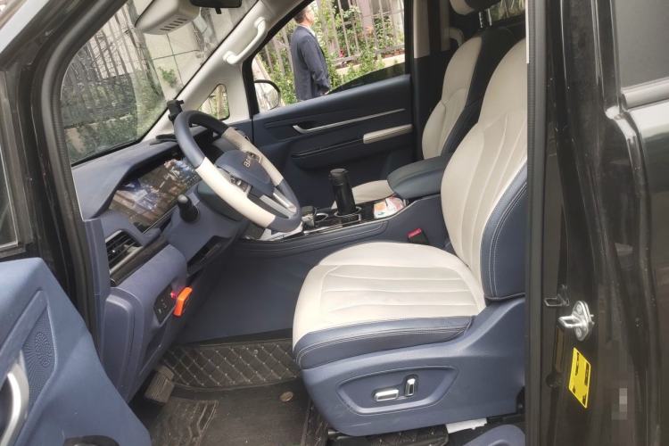 Used BAW Ruisheng Ace M7 New Energy 2025 505KM Prestige Version 7 Seats Left Front Seat