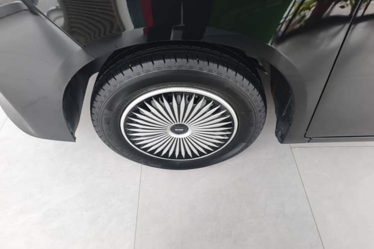 Used BAW Ruisheng Ace M7 New Energy 2025 365KM Entrepreneur Edition 7-seater Left Front Wheel Hub