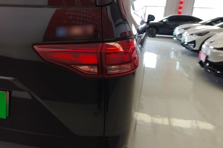 Used BAW Ruisheng Ace M7 New Energy 2025 365KM Entrepreneur Edition 7-seater Right Rear Taillight