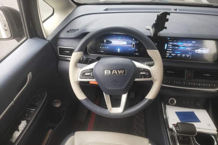 Used BAW Ruisheng Ace M7 New Energy 2025 505KM Prestige Version 7 Seats Steering Wheel