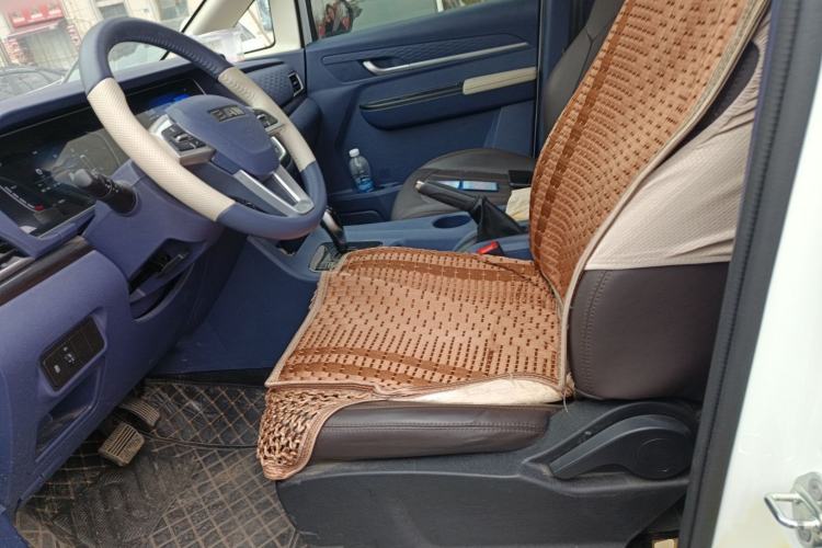Used BAW Ruisheng Ace M7 New Energy 2025 320KM Luxury Mid-Range Commercial 9-Seater Left Front Seat