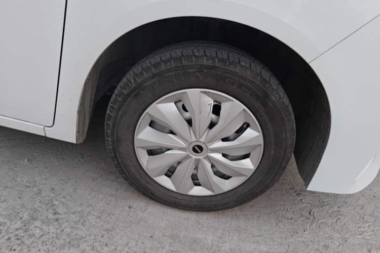 Used BAW Ruisheng Ace M7 New Energy 2025 365KM Entrepreneur Edition 7-seater Right Front Wheel Hub