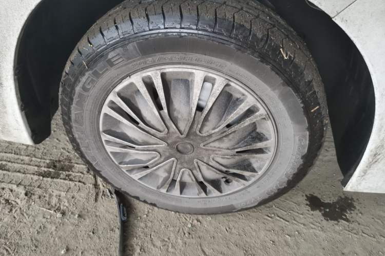 Used BAW Ruisheng Ace M7 New Energy 2025 365KM Entrepreneur Edition 7-seater Right Front Wheel Hub