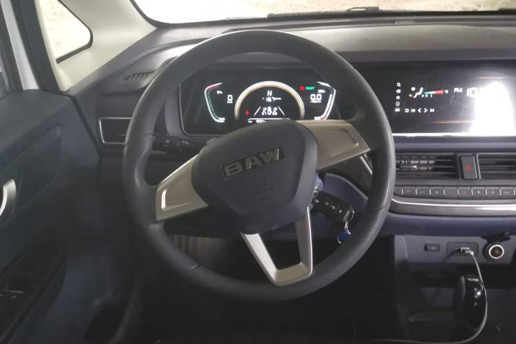 Used BAW Ruisheng Ace M7 New Energy 2025 365KM Entrepreneur Edition 7-seater Steering Wheel