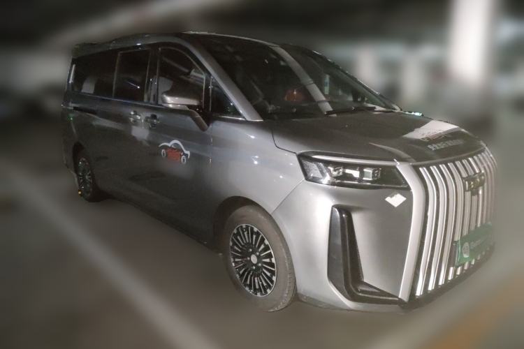 Used BAW RuiSheng M8  Front Right 45 Deg