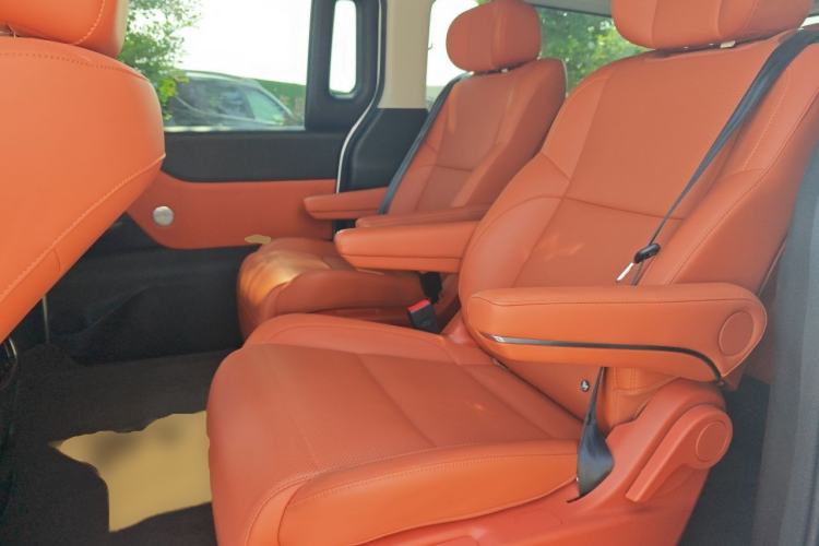 Used BAW RuiSheng M8 2026 Model, All-Electric Version, 560 Deluxe, 7-seater Left Rear Seat