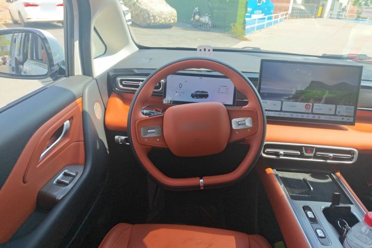 Used BAW RuiSheng M8 2026 Model, All-Electric Version, 560 Deluxe, 7-seater Steering Wheel
