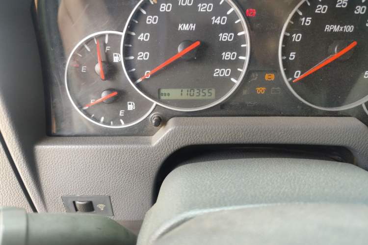 Used BAW Warrior 2008 3.0T five-door four-wheel-drive diesel version Odometer Close Up