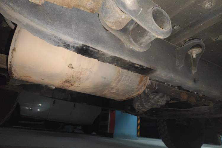 Used BAW Warrior 2014 2.5T five-door four-wheel-drive diesel version Chassis Rear Right