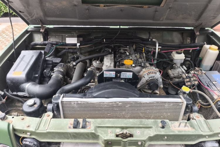 Used BAW Warrior 2014 2.5T five-door four-wheel-drive diesel version Engine Bay