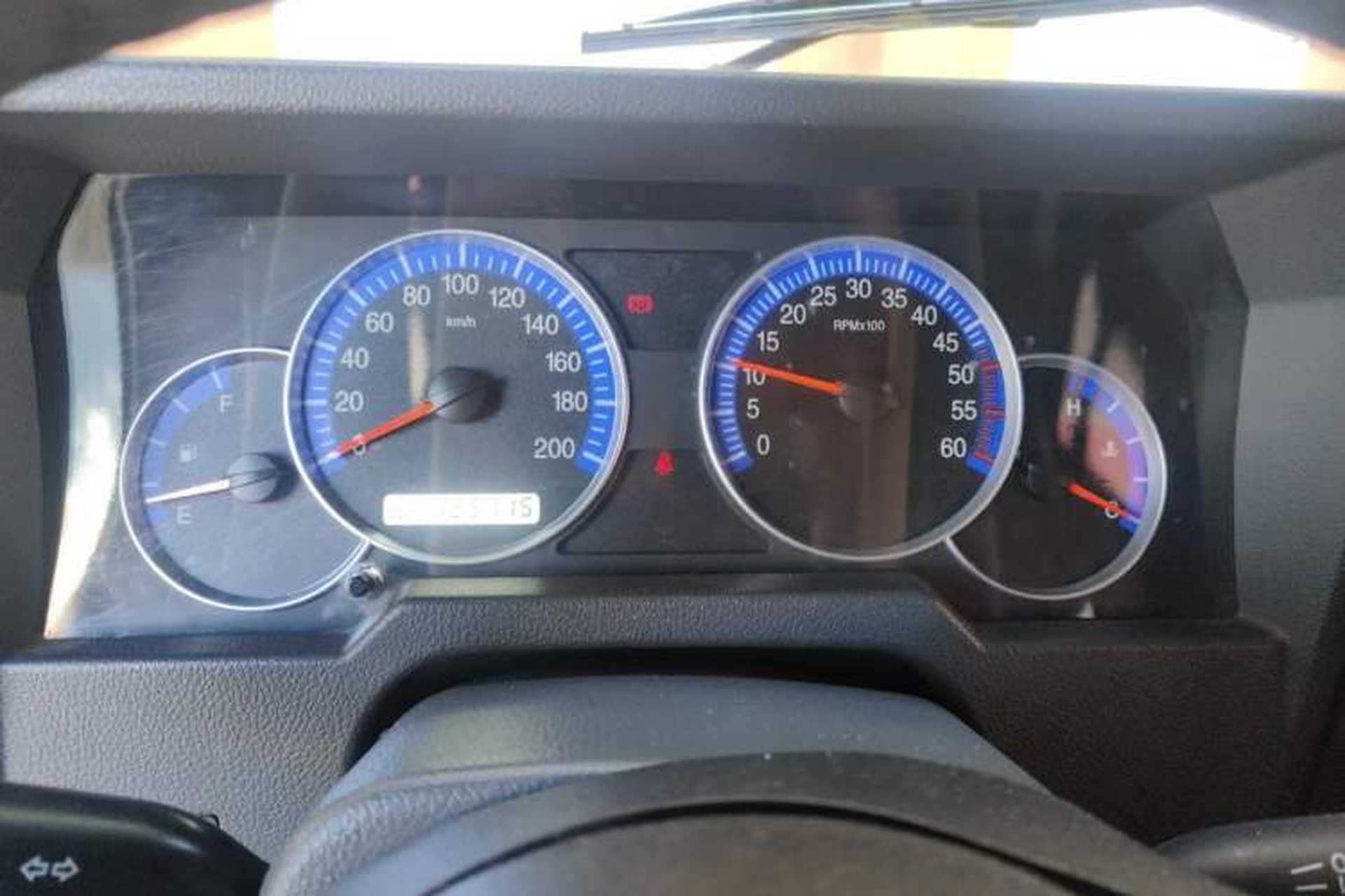 Used BAW Warrior 2018 2.0T Five-Door Four-Wheel Drive Gasoline Version China V Emission Standard Instrument Cluster