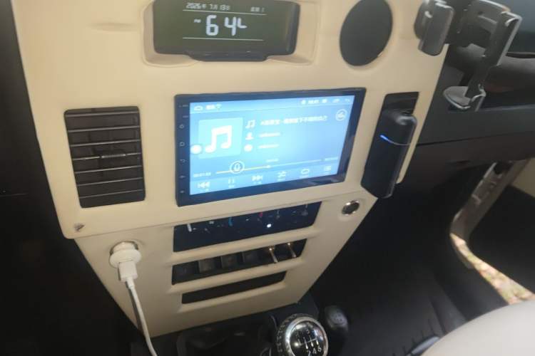 Used BAW Warrior 2018 2.0T Four-Door Four-Wheel Drive Gasoline Version China V Emission Standard Audio And AC Panel