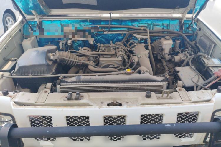 Used BAW Warrior 2018 2.0T Five-Door Four-Wheel Drive Gasoline Version China V Emission Standard Engine Bay