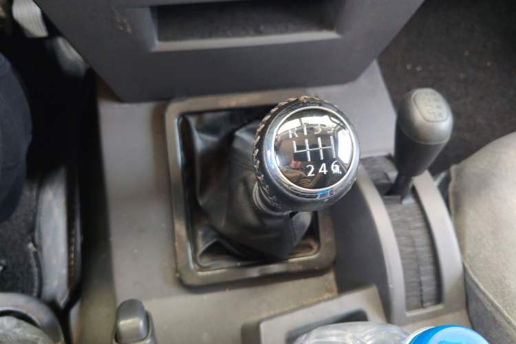 Used BAW Warrior 2018 2.0T Five-Door Four-Wheel Drive Gasoline Version China V Emission Standard Gear Lever