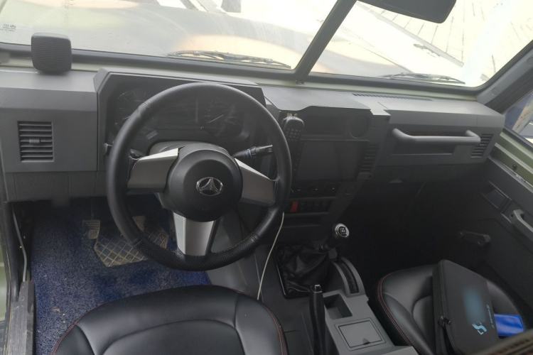 Used BAW Warrior 2019 2.4T Five-Door Four-Wheel Drive Gasoline Version China VI Emission Standard Center Console