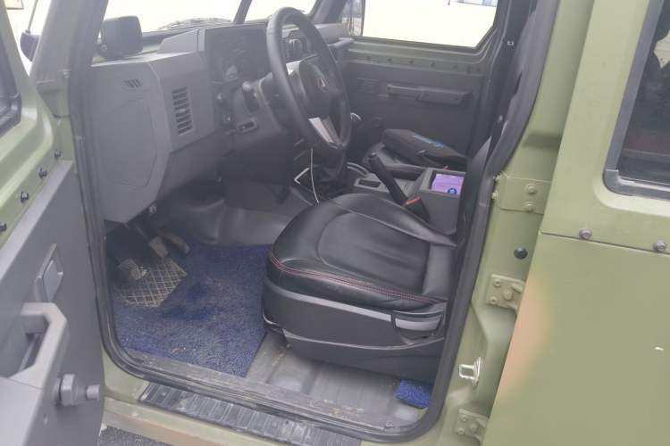 Used BAW Warrior 2019 2.4T Five-Door Four-Wheel Drive Gasoline Version China VI Emission Standard Left Front Seat