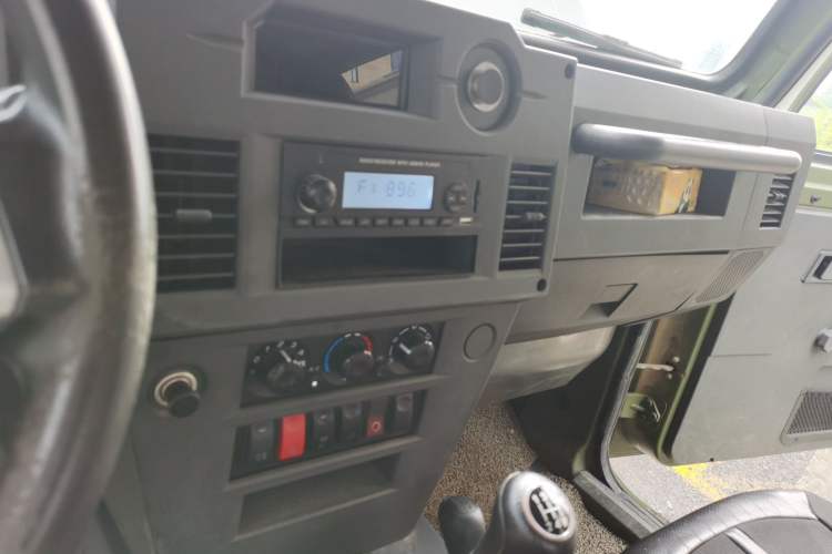 Used BAW Warrior 2019 2.5T five-door four-wheel-drive diesel version Audio And AC Panel