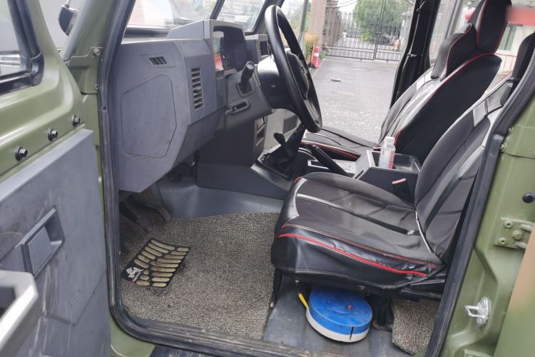 Used BAW Warrior 2019 2.5T five-door four-wheel-drive diesel version Driver Seat