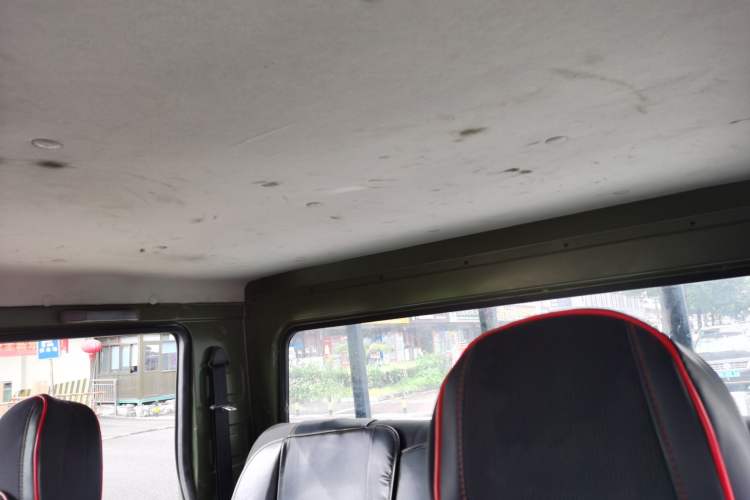 Used BAW Warrior 2019 2.5T five-door four-wheel-drive diesel version Headliner