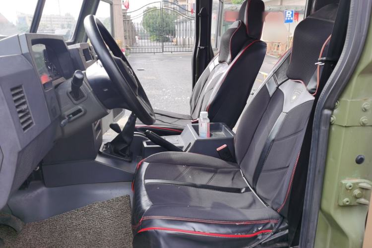Used BAW Warrior 2019 2.5T five-door four-wheel-drive diesel version Left Front Seat